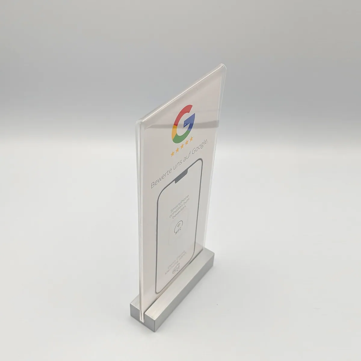 switchTAG clean – NFC Tischaufsteller mit wechselbarem Inlay – Ansicht 2